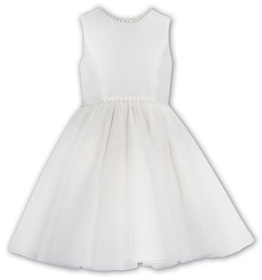 Sleeveless satin gown