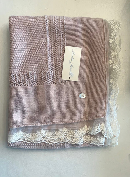 Lace trim knit blanket