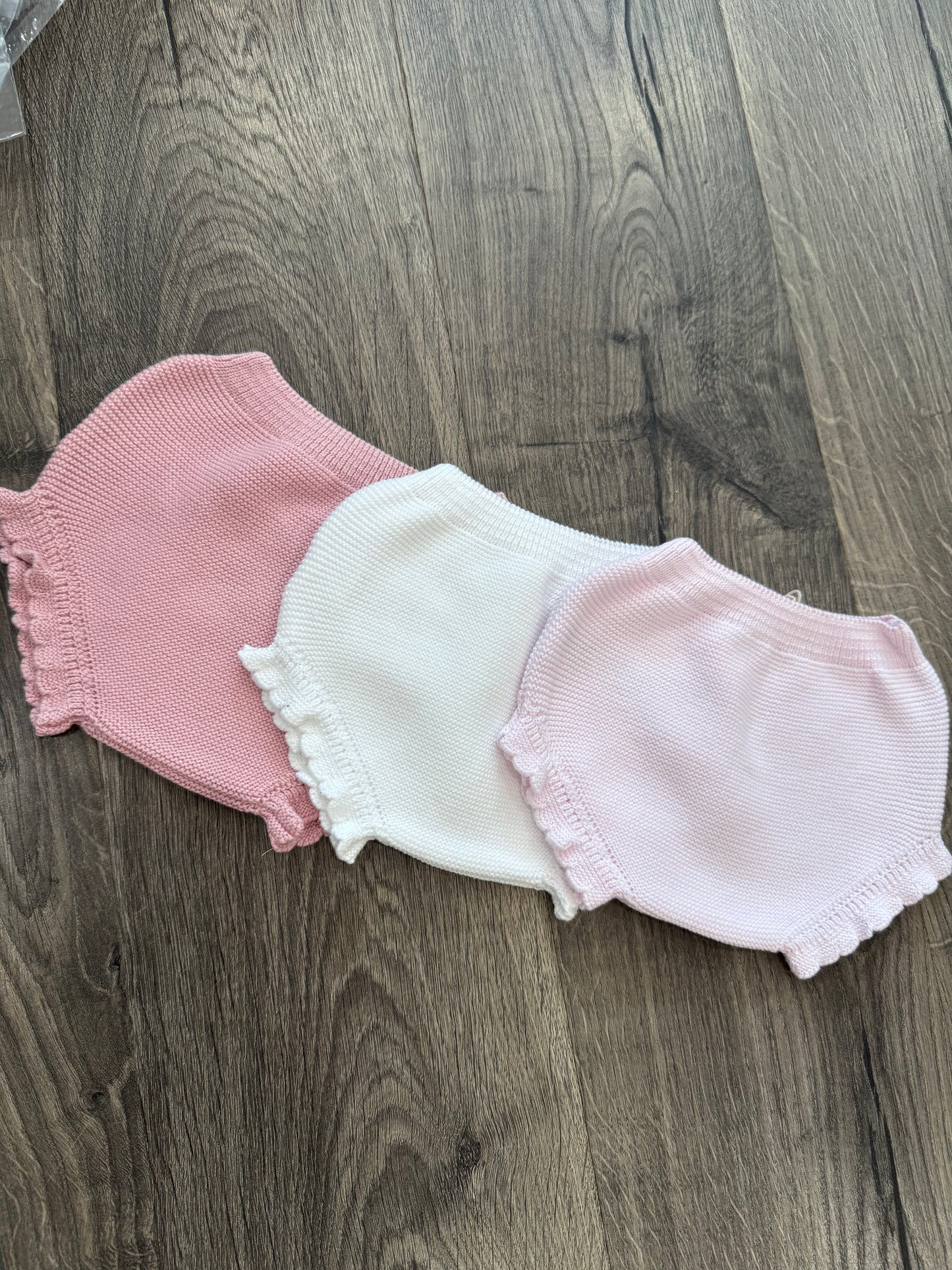 Ruffle Edge Knit Bloomer