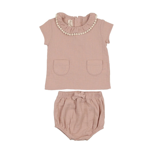 Ruffle Delight Ensemble