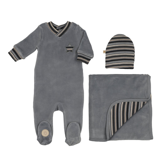 Striped Star Layette Set