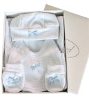 DK polka dot layette set