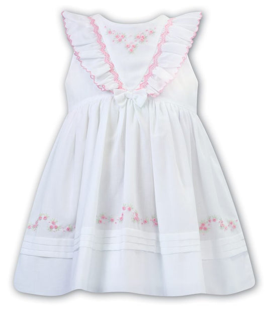 Sleeveless ruffle dress