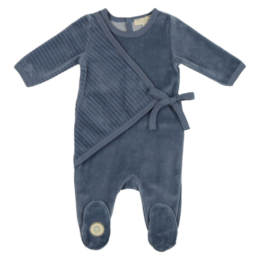 En-wrap-tured Footie
