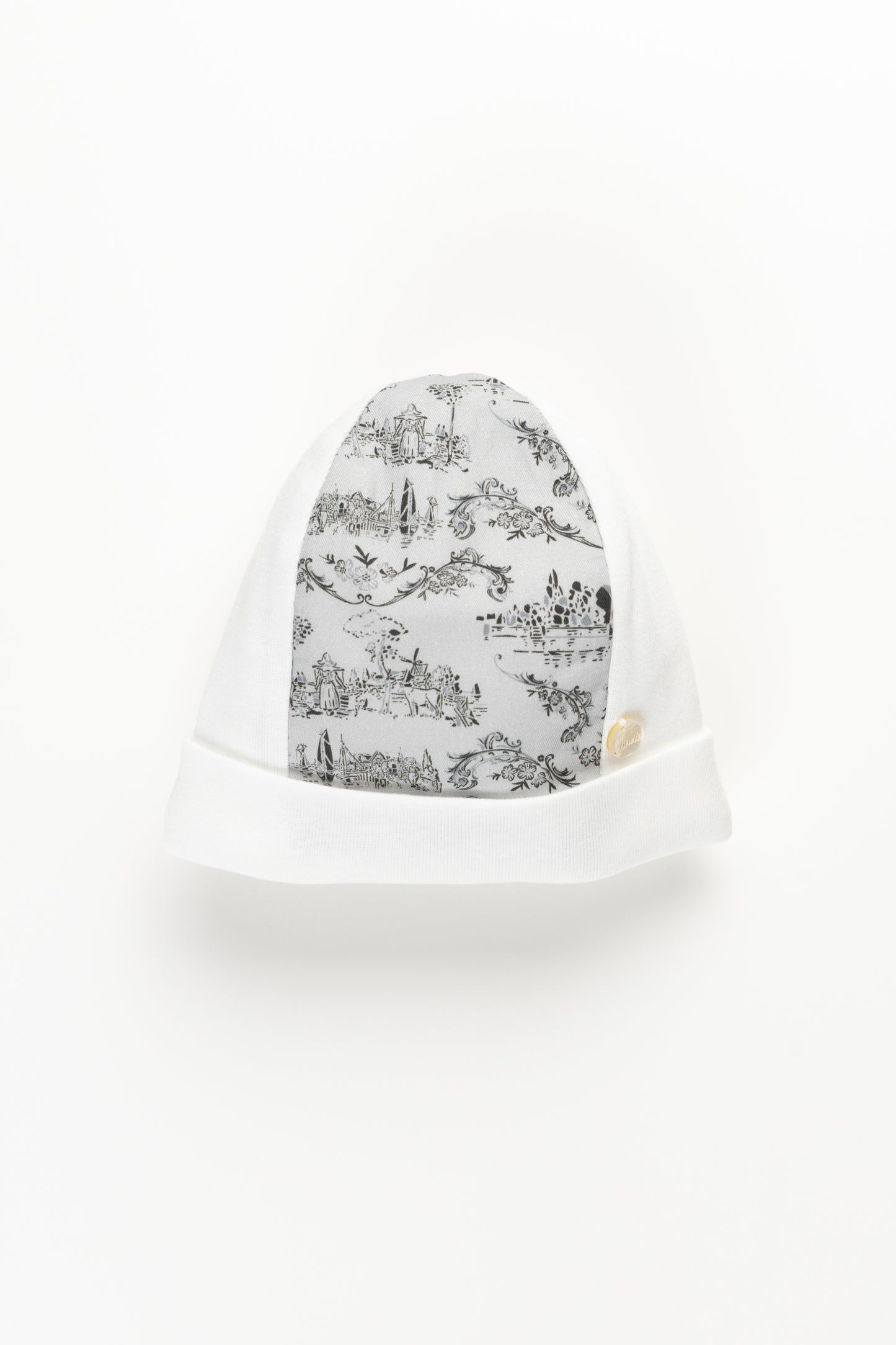 Printed pull on hat